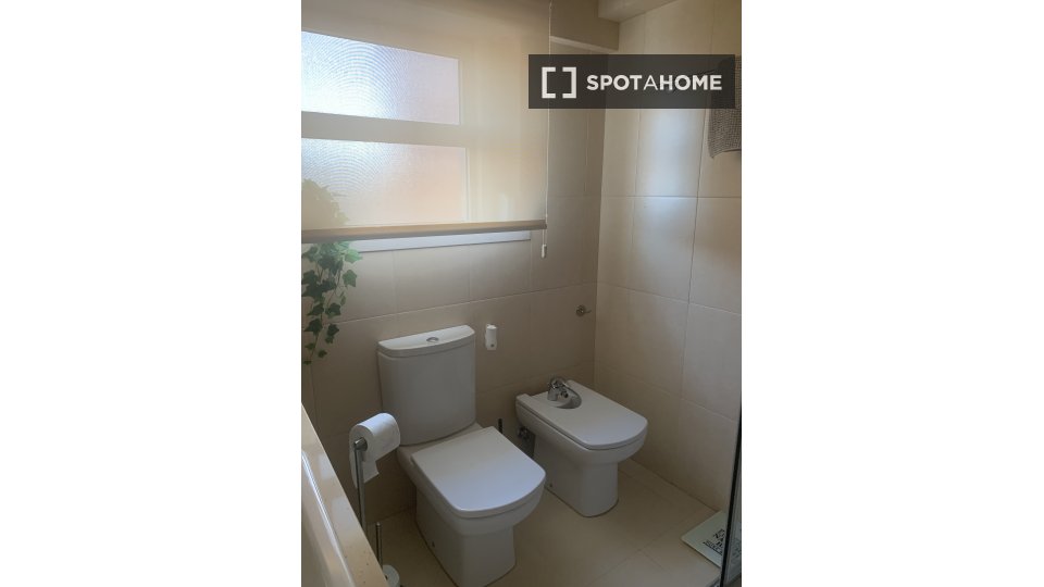 Double room Lisbon, 2 beds, 100m² — photo 9