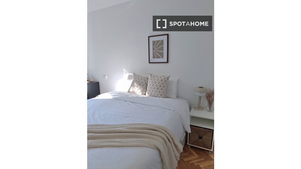 Double room Madrid, 6 beds — photo 18