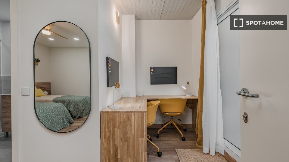 Double room Barcelona, 6 beds, 120m² — photo 76