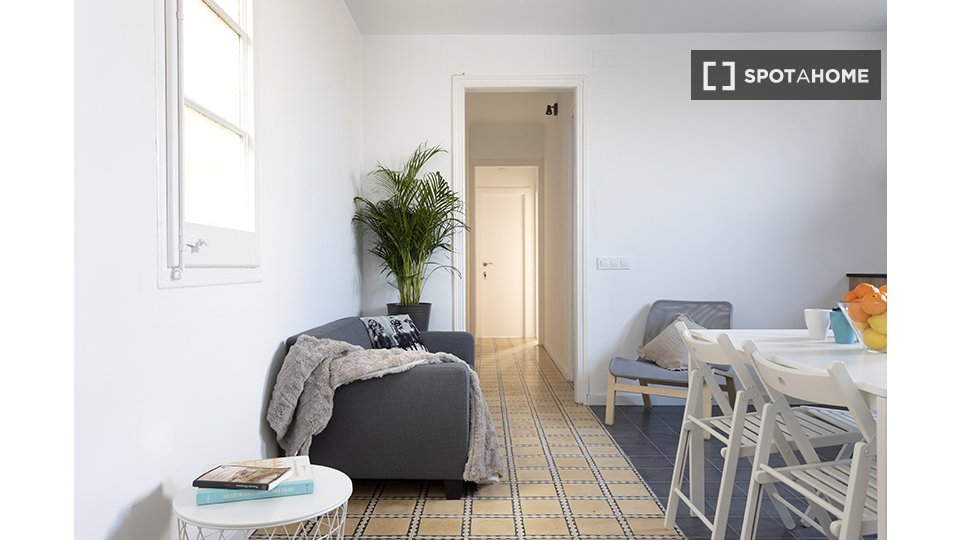 Double room Barcelona, 4 beds, 75m² — photo 15