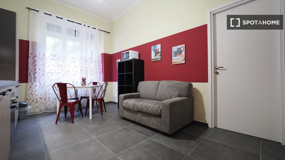 Double room Turin, 2 beds — photo 13