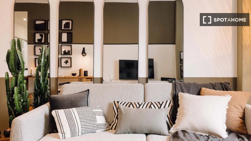 Apartment Lisbon, 2 beds, 66m² — photo 6