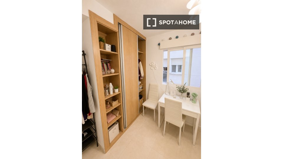 Apartment Alicante, 3 beds, 70m² — photo 5