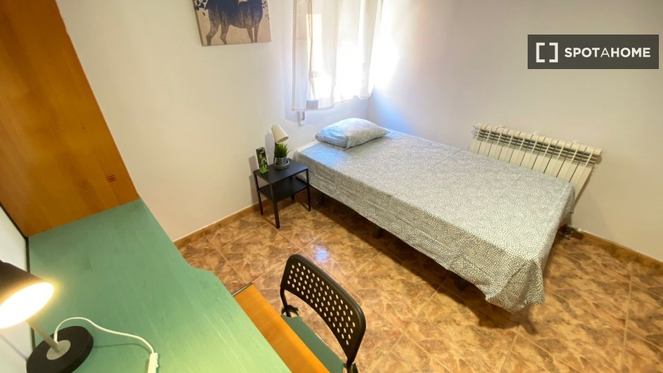 Double room Madrid, 7 beds — photo 10