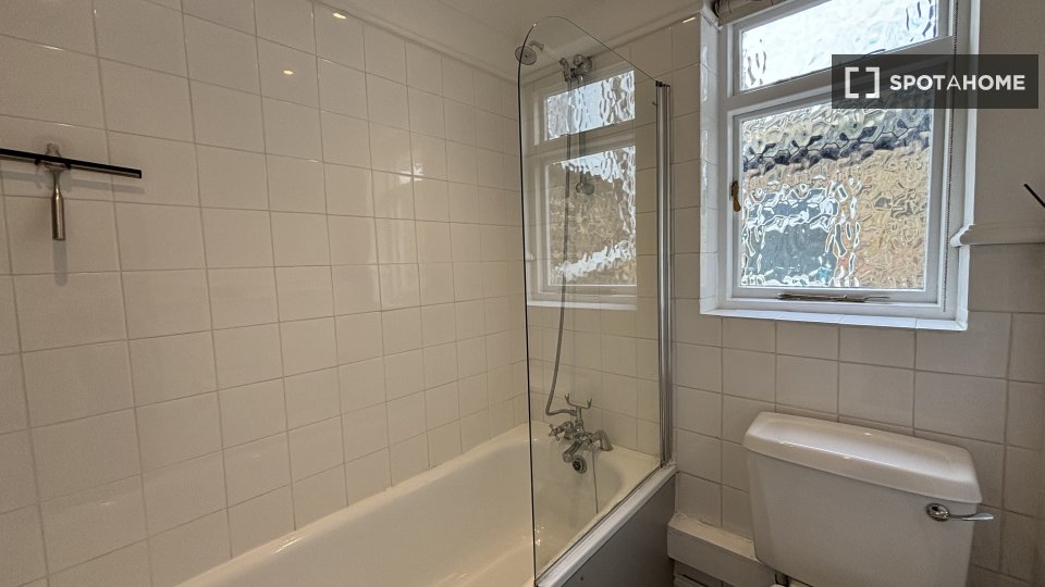 Apartment London, 2 beds — photo 8