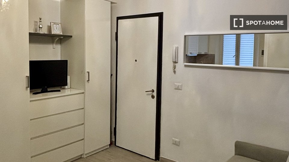 Apartment mono Milan, 21m² — photo 5