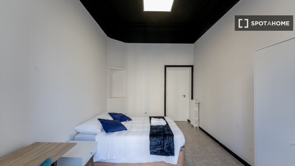 Double room Madrid, 11 beds — photo 4