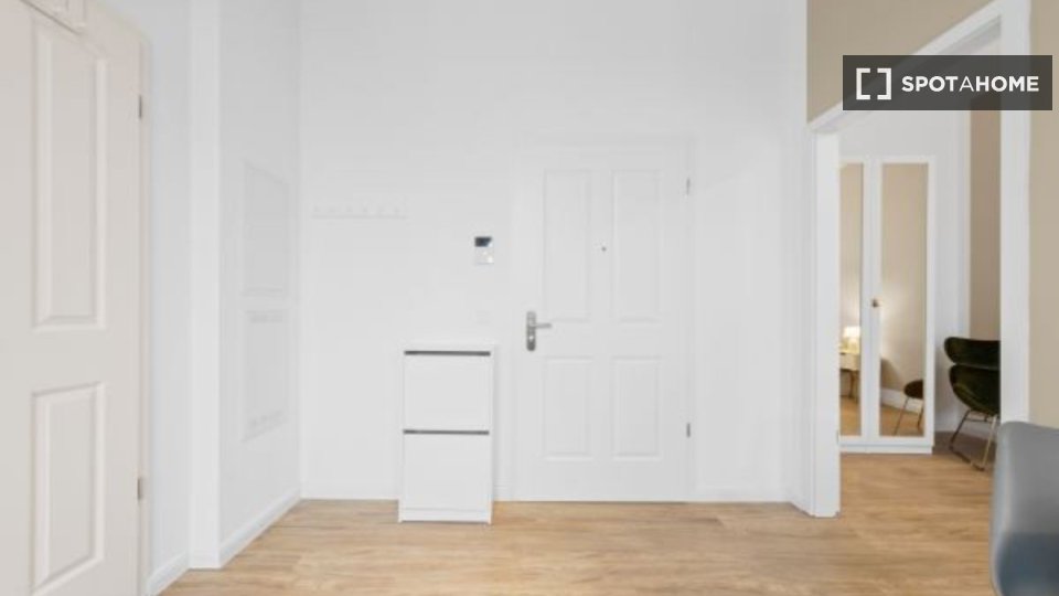 Apartment Berlin, 1 bed, 38m² — photo 1