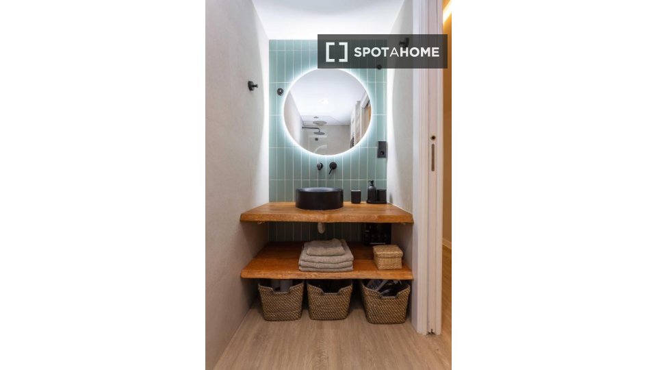 Apartment Madrid, 2 beds, 80m² — photo 15