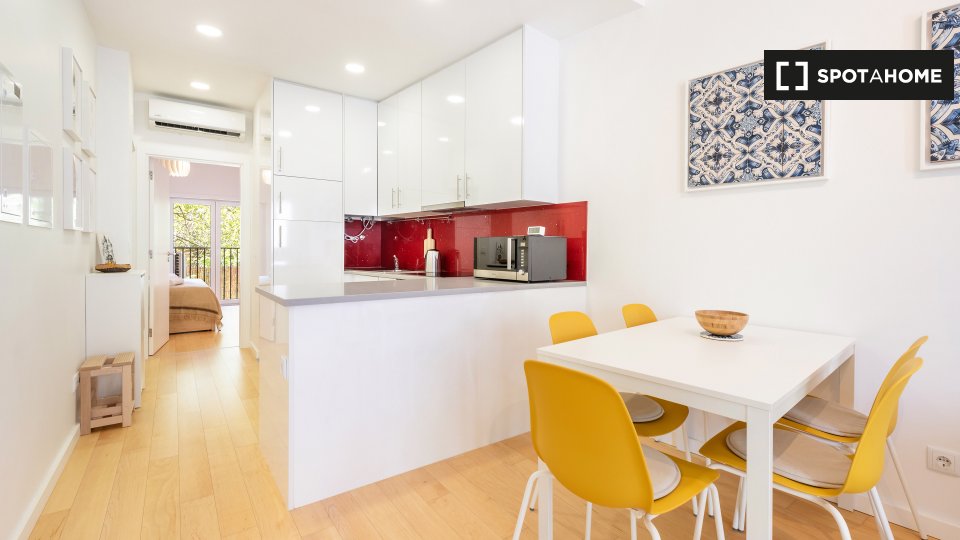 Apartment Lisbon, 2 beds, 65m² — photo 6