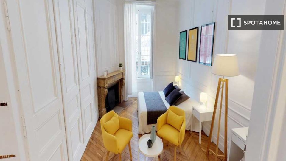 Double room Lyon, 5 beds, 130m² — photo 5