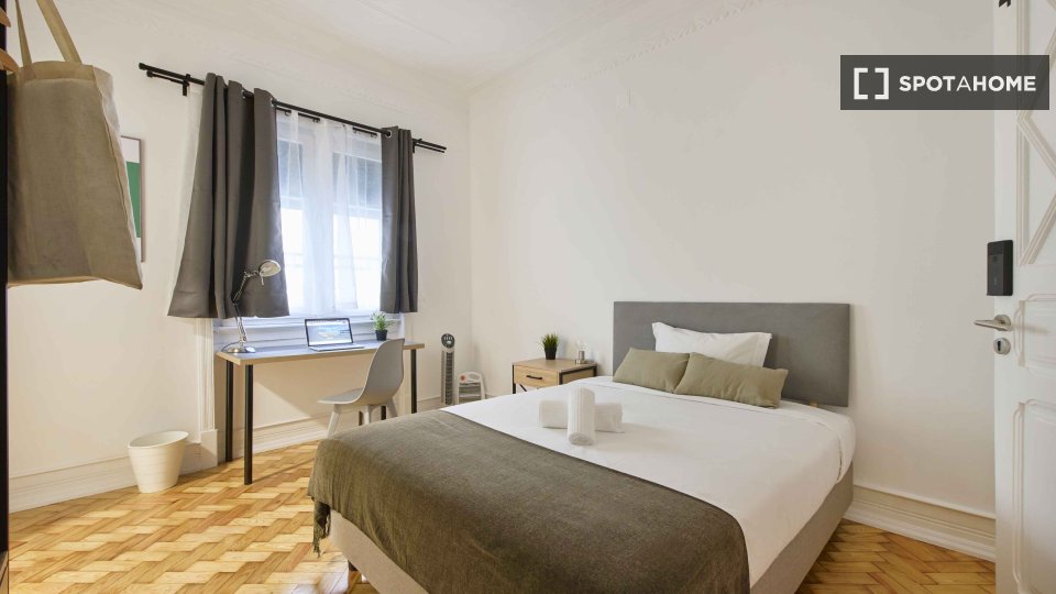 Double room Lisbon, 7 beds — photo 35
