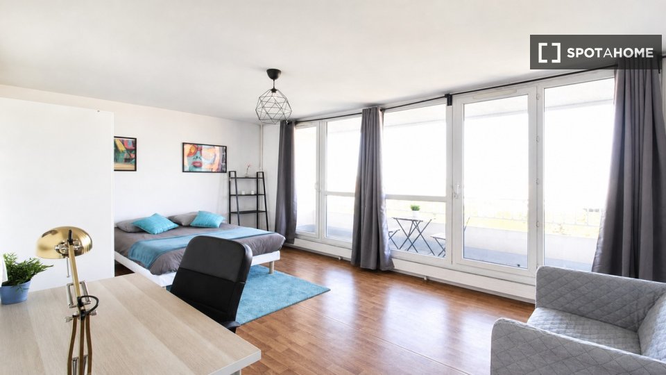 Chambre double Paris, 4 chambres — photo 23
