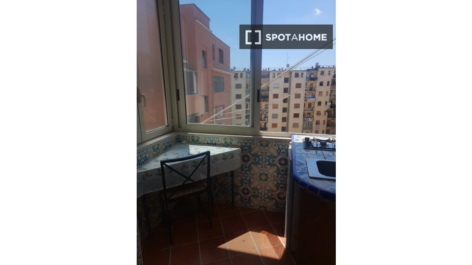 Double room Rome, 3 beds — photo 21