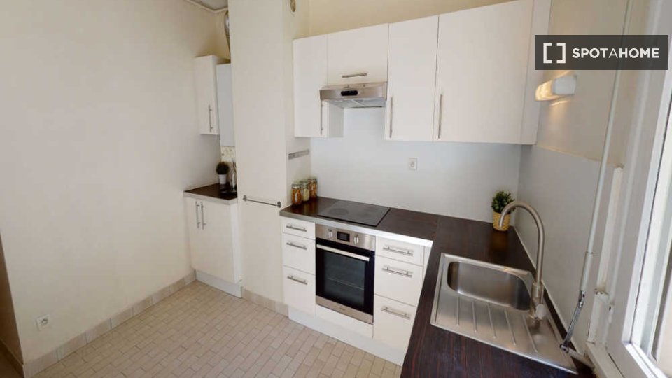 Double room Lyon, 5 beds, 90m² — photo 5