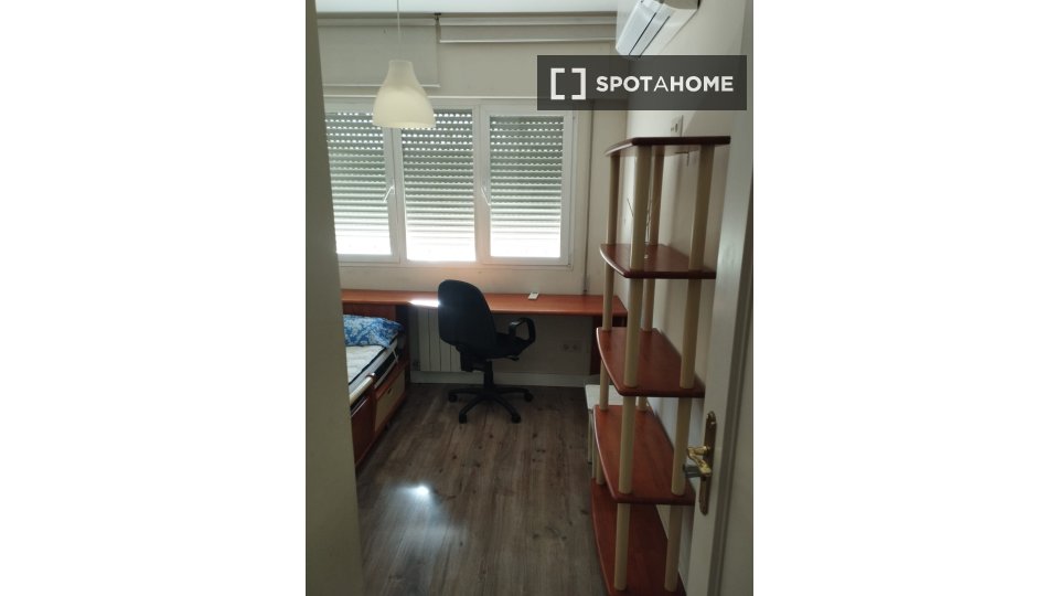 Double room Madrid, 15 beds — photo 38