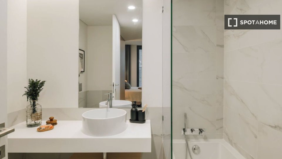 Apartment Lisbon, 2 beds — photo 4