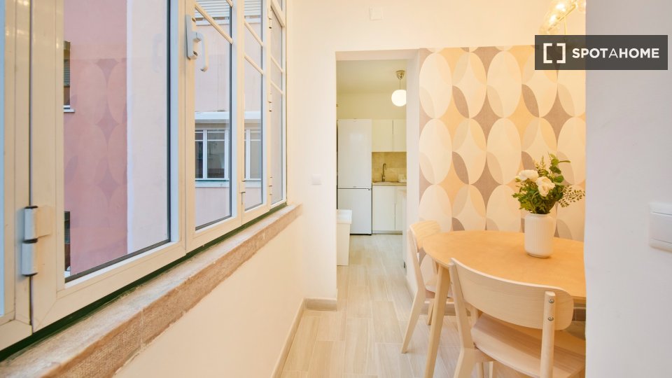 Double room Lisbon, 6 beds — photo 70