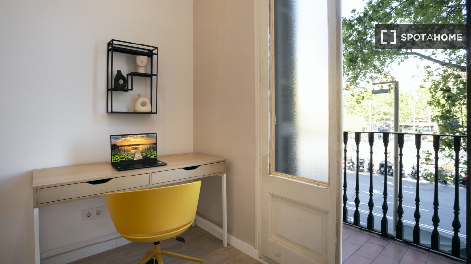 Double room Barcelona, 10 beds, 210m² — photo 17