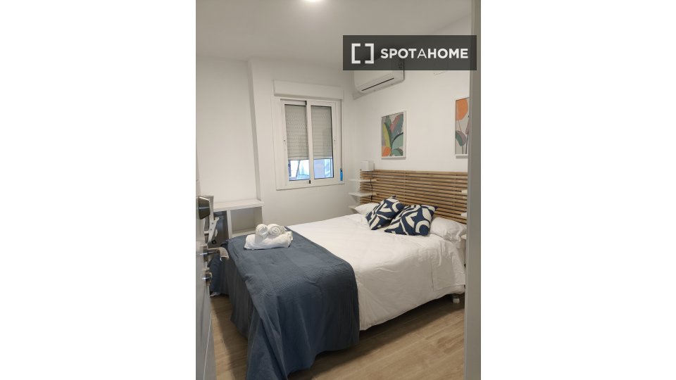 Double room Malaga, 4 beds — photo 15