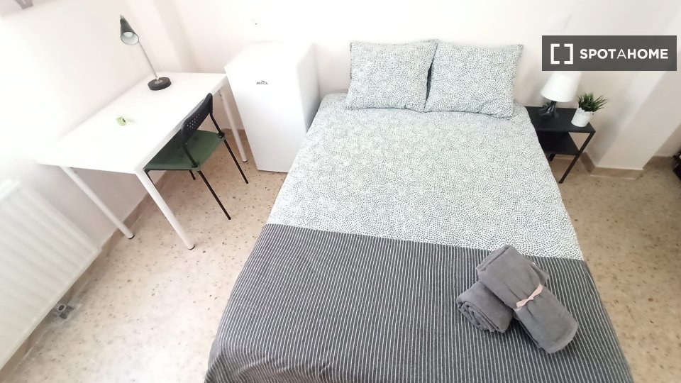 Appartamento condiviso a Madrid - à Madrid