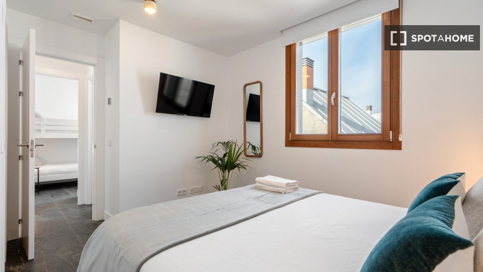 Apartment Madrid, 2 beds, 60m² — photo 17