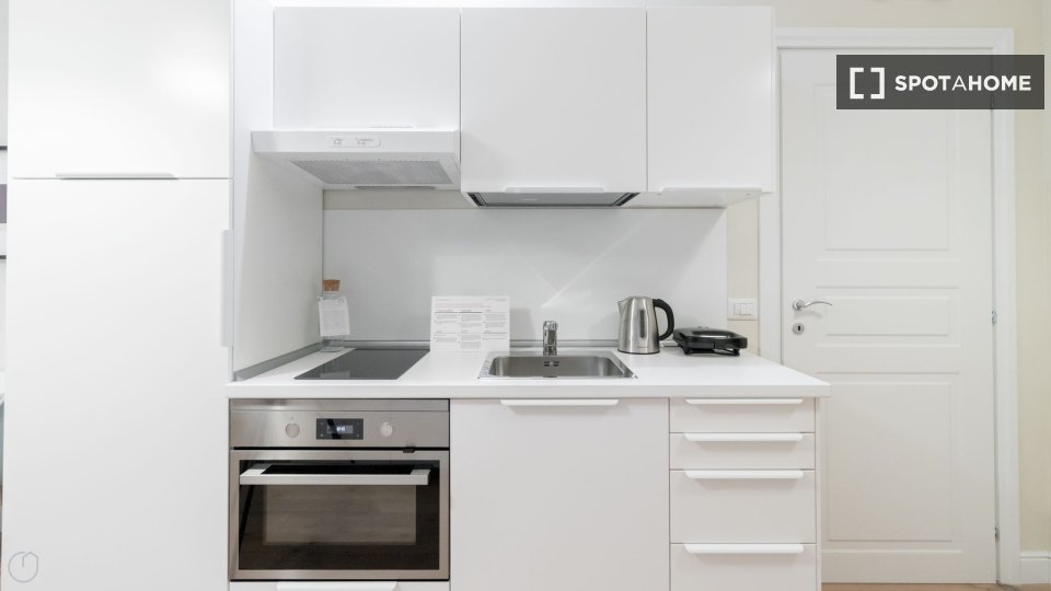 Apartment Milan, 1 bed, 37m² — photo 10