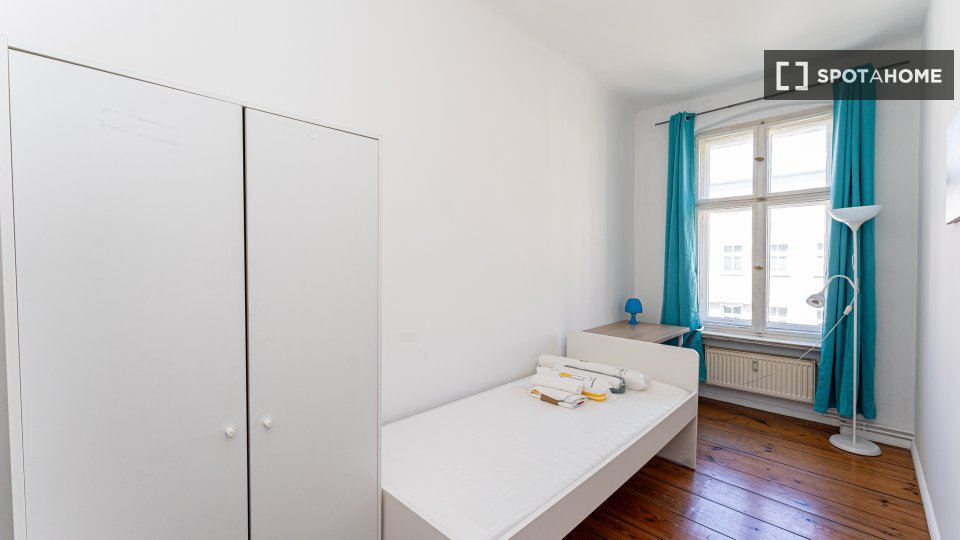 Double room Berlin, 2 beds — photo 17