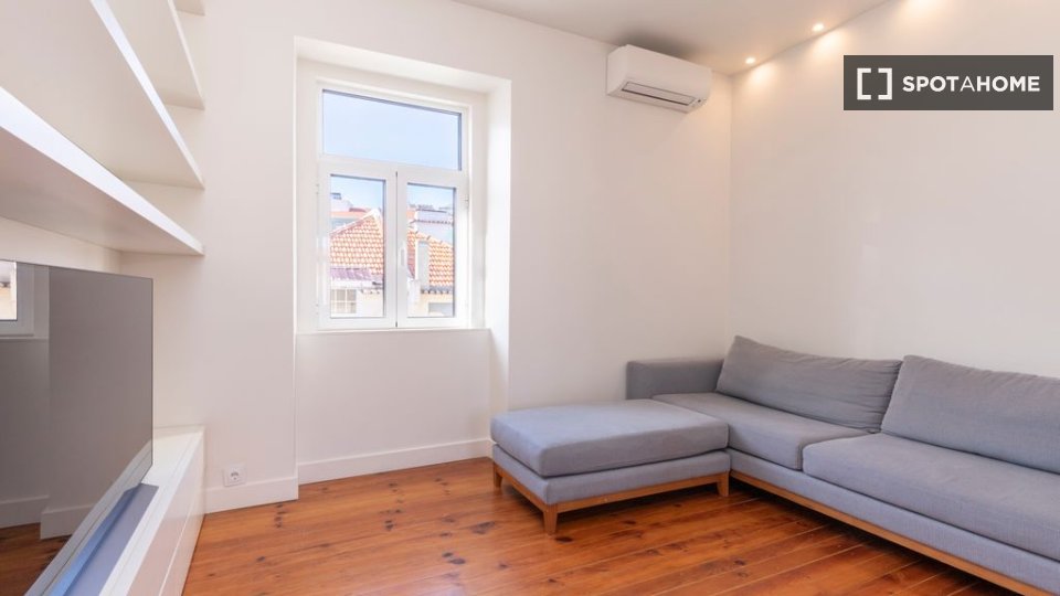 Apartment Lisbon, 4 beds — photo 12
