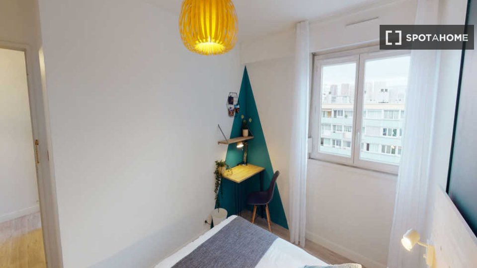Double room Paris, 4 beds, 80m² — photo 3