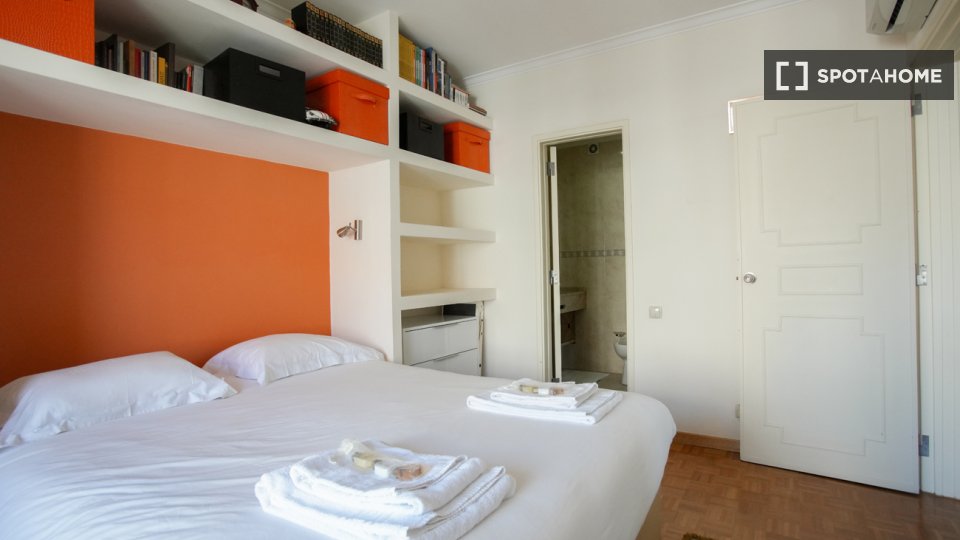 Apartment Lisbon, 1 bed — photo 11