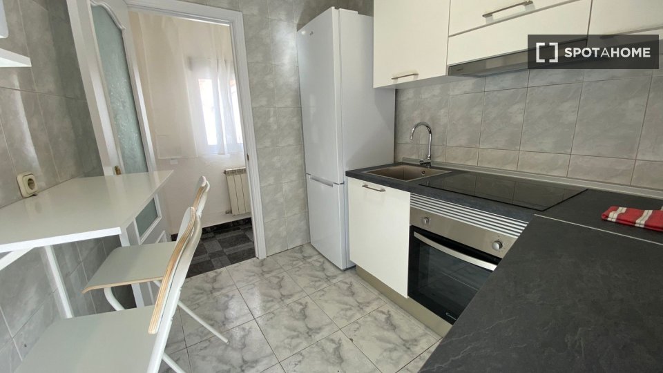 Double room Madrid, 4 beds — photo 18