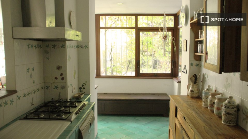 Double room Rome, 4 beds, 130m² — photo 28