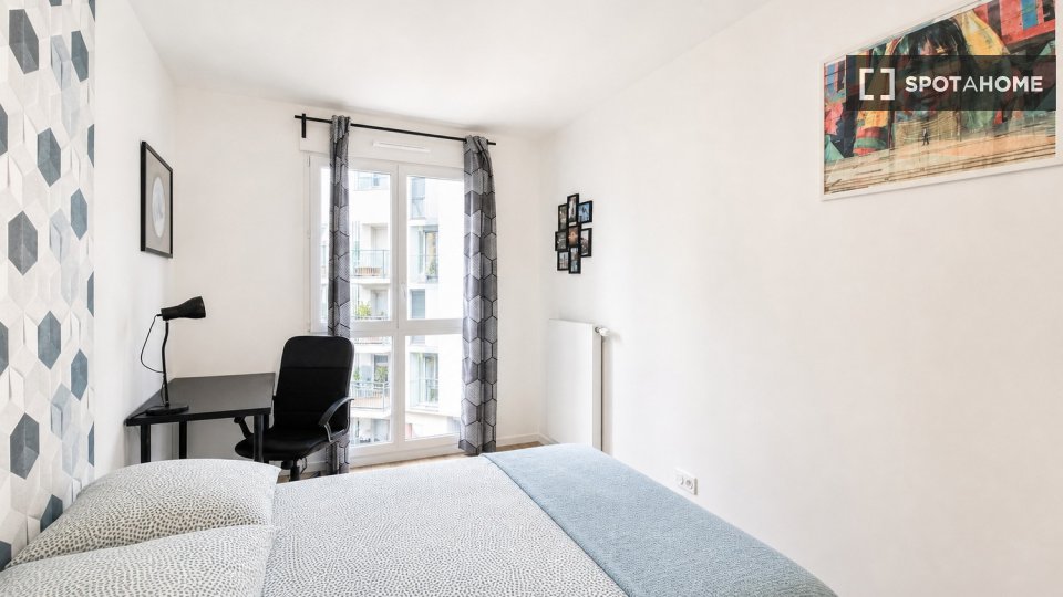 Chambre double Paris, 4 chambres — photo 27