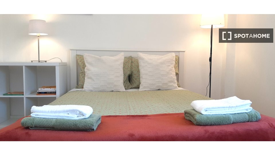 Double room Lisbon, 4 beds, 100m² — photo 56