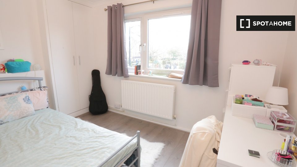 Double room London, 4 beds, 70m² — photo 11