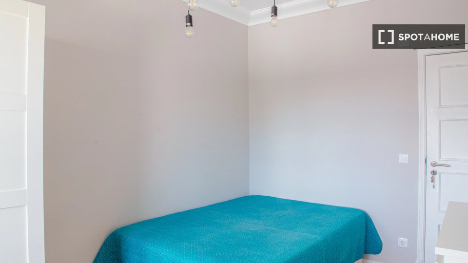 Double room Lisbon, 6 beds — photo 2