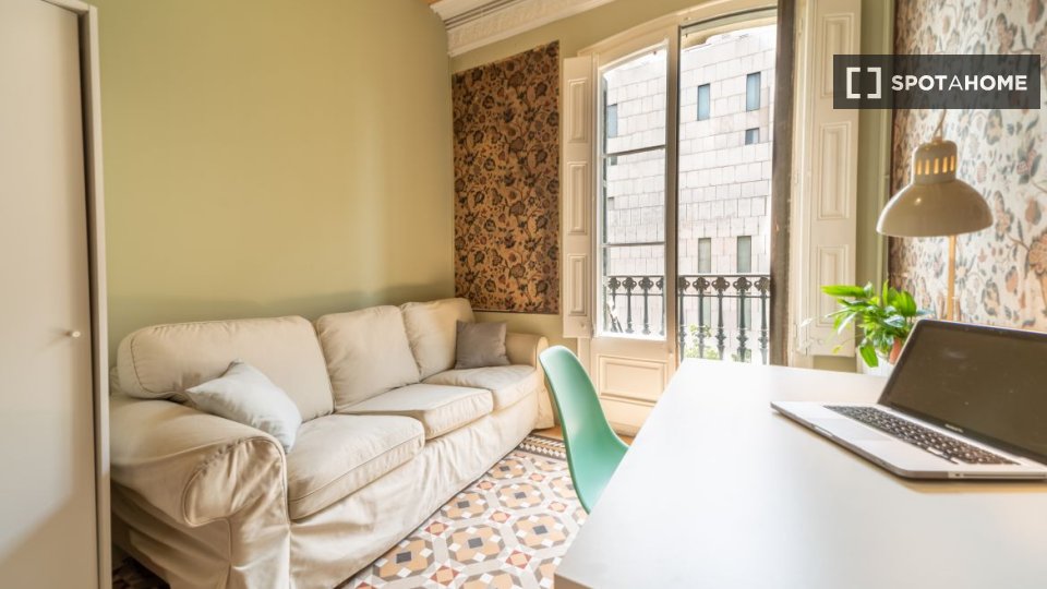 Double room Barcelona, 8 beds, 210m² — photo 10
