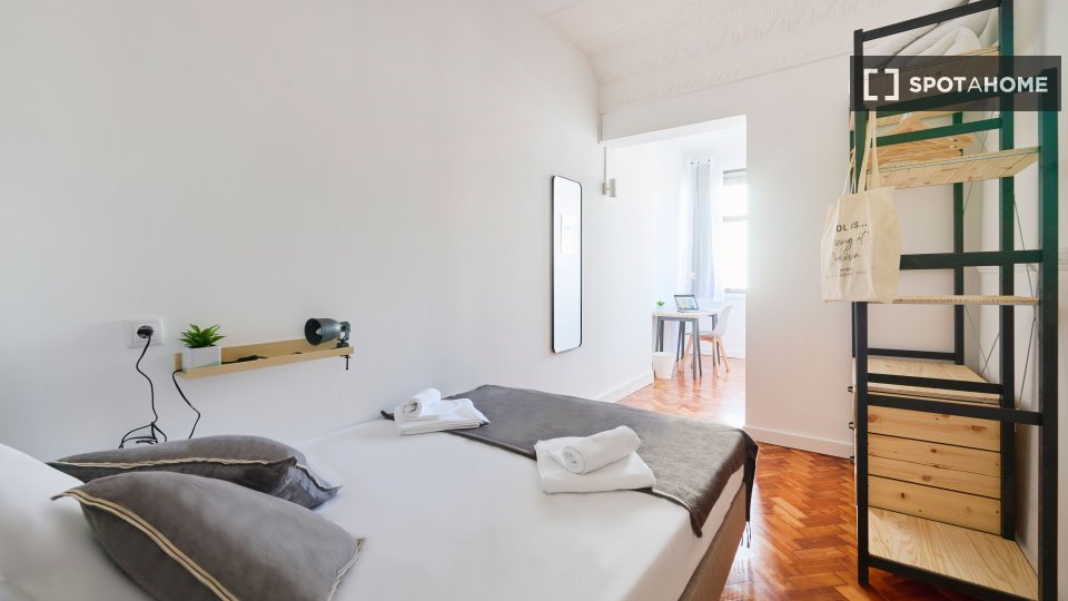 Double room Lisbon, 7 beds — photo 2