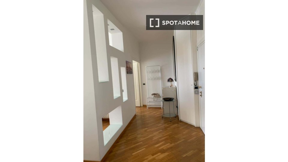 Apartment Milan, 1 bed, 92m² — photo 4