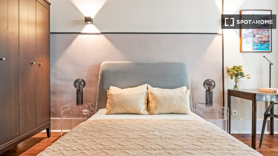 Double room Lisbon, 10 beds — photo 1