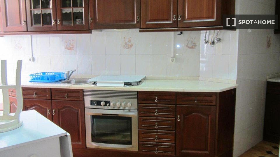Double room Lisbon, 2 beds — photo 6