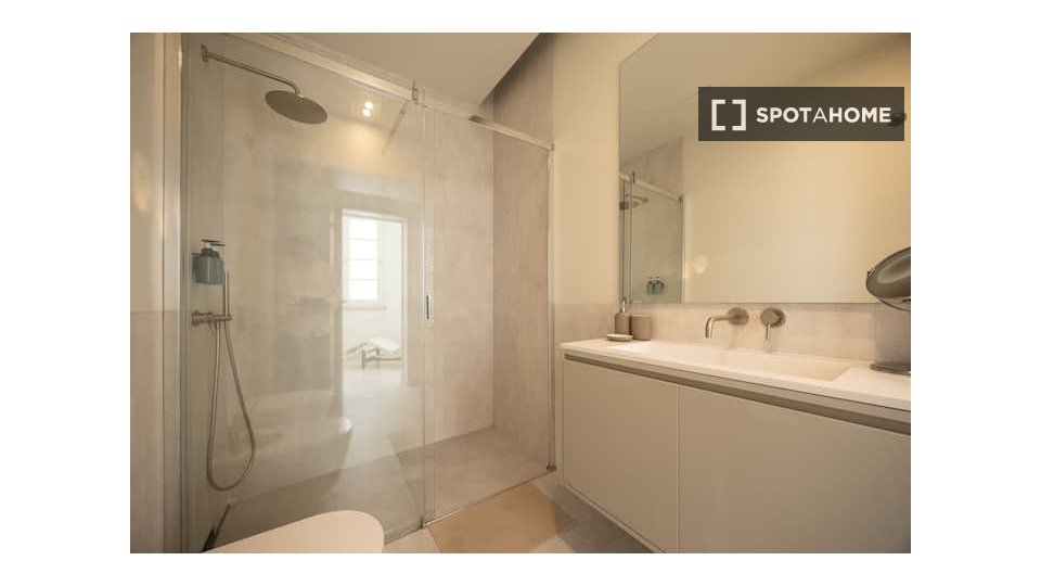 Apartment mono Lisbon, 77m² — photo 10