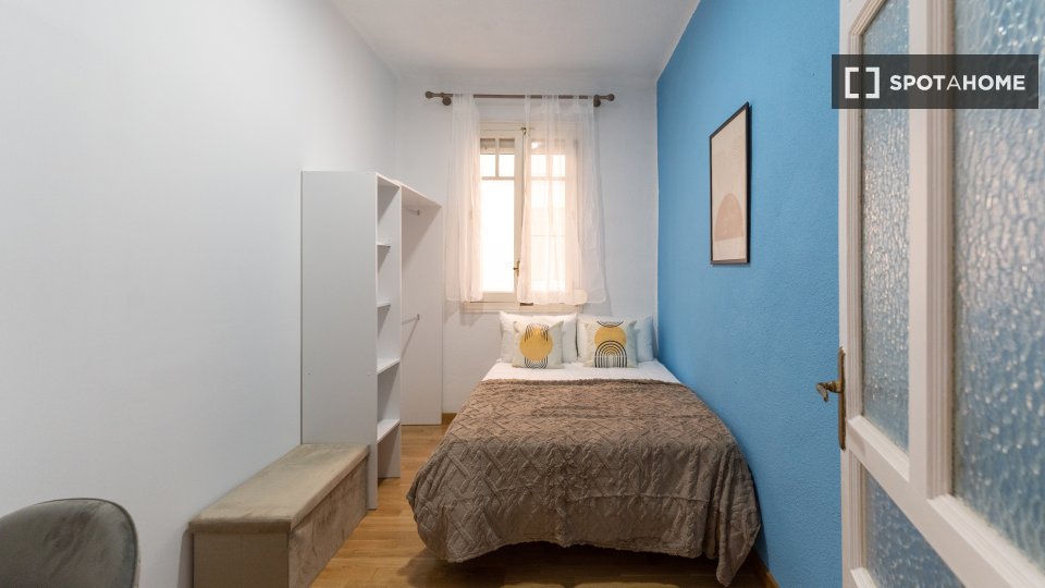 Double room Madrid, 7 beds — photo 14