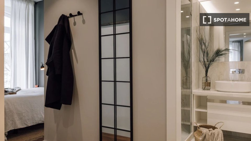 Apartment Lisbon, 2 beds — photo 14