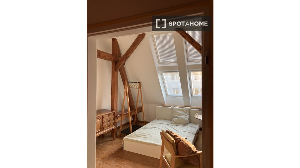 Double room Berlin, 3 beds — photo 9