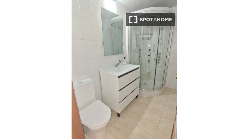 Habitación doble Alcala_De_Henares, 1 habitación, 100m² — foto 2