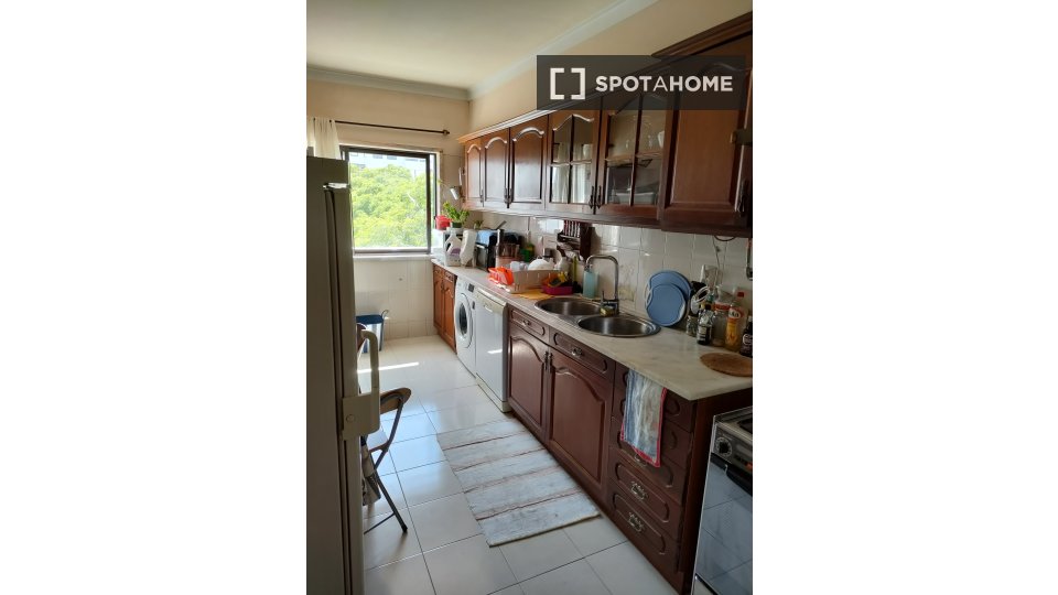 Double room Lisbon, 4 beds, 110m² — photo 2