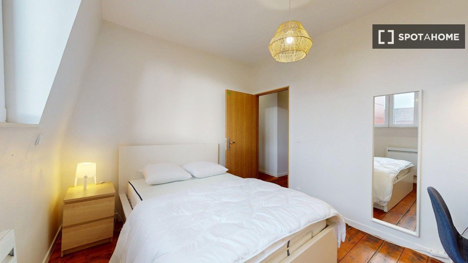 Double room Lille, 6 beds — photo 6