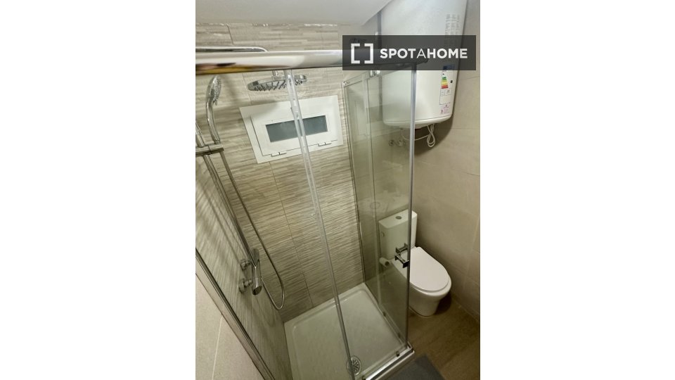 Double room Barcelona, 4 beds, 70m² — photo 42